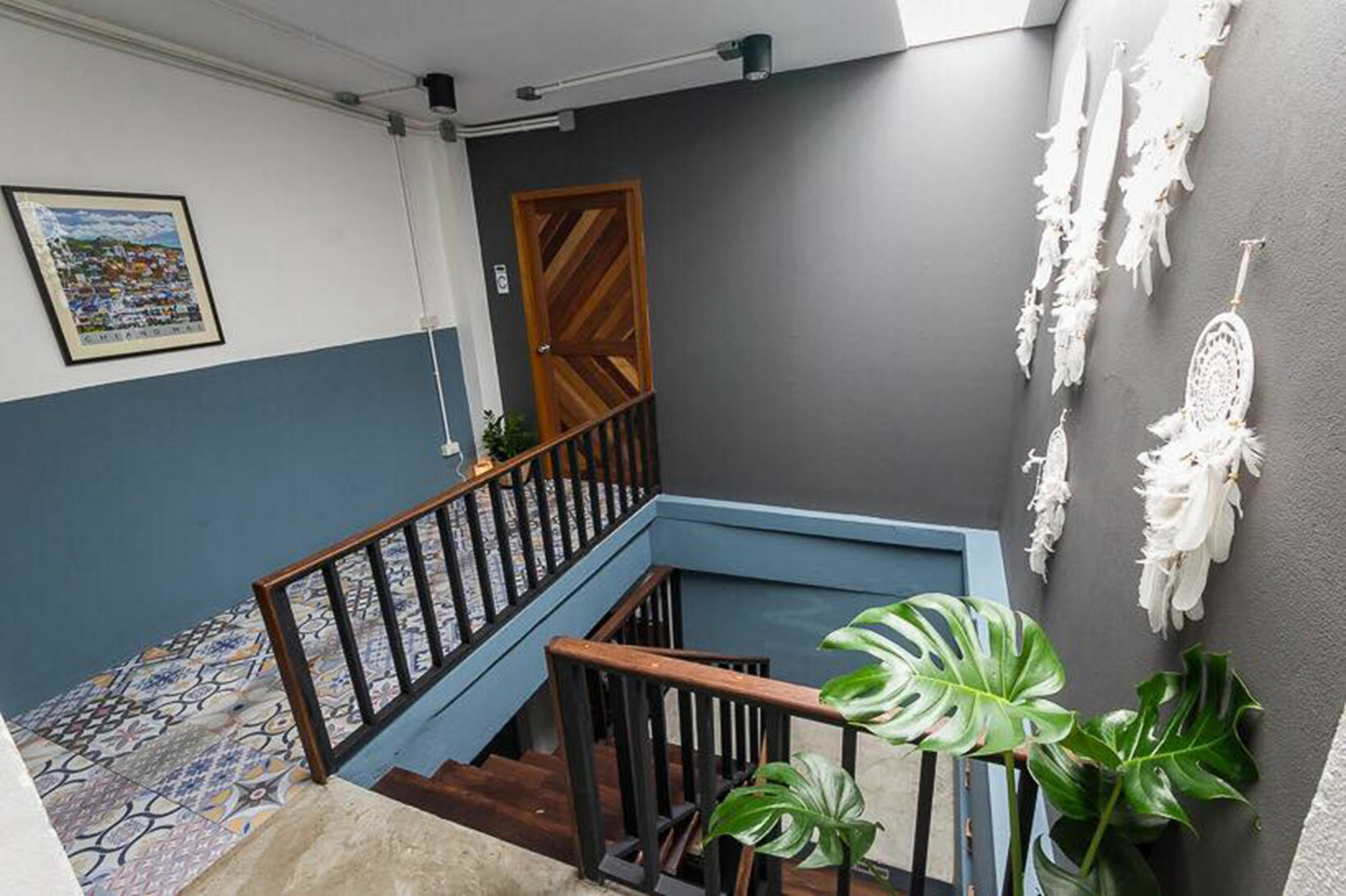 Funwahn Hostel And Cafe Chiang Mai Bagian luar foto